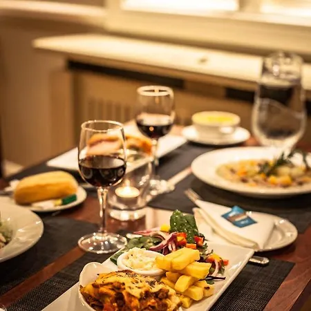 Ξενοδοχείο Gullane's