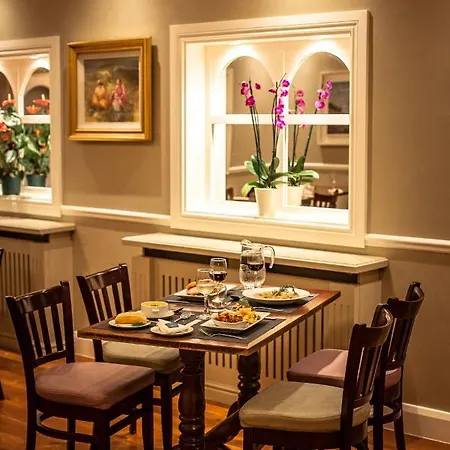 Gullane's Hotell Ballinasloe