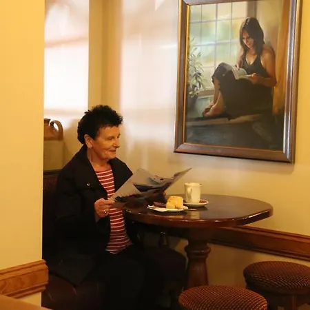 Hotel Gullane's Ballinasloe