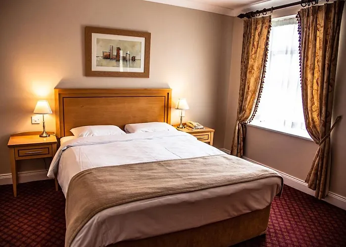 Otel Gullane's Ballinasloe